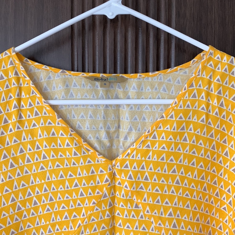 Yellow cold shoulder top - Picture 3 of 4